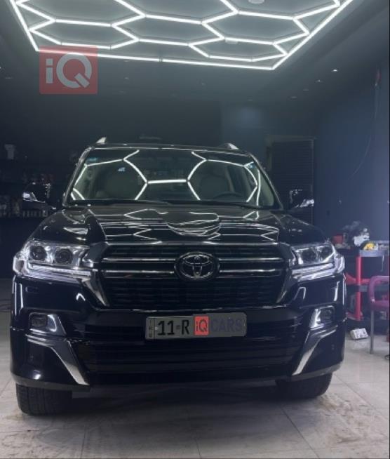 تويوتا لاندكروزر